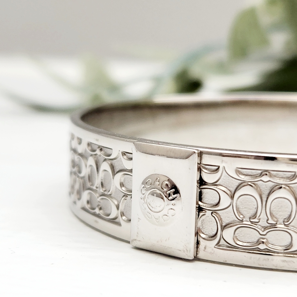 Coach bracelet - vintage silvertone CC monogram logo bangle - Picture 5 of 9